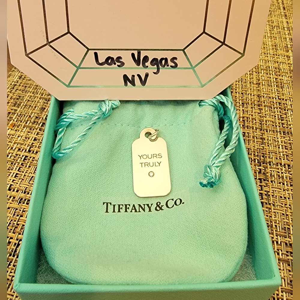 Tiffany & Co Charm/Pendant